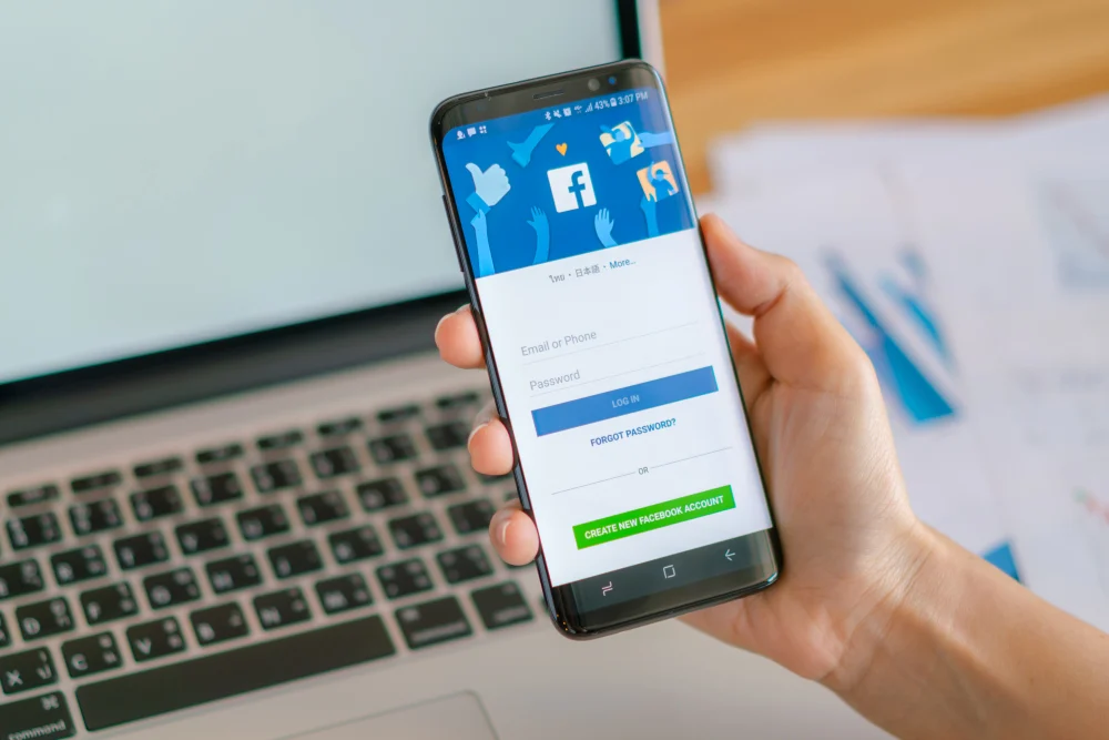Facebook Ads - plataformas de marketing digital